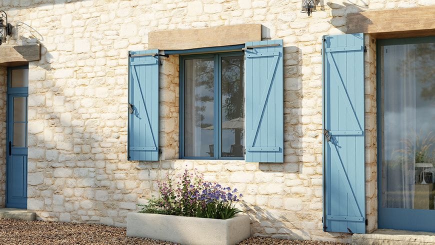 Façade d'une longère normande