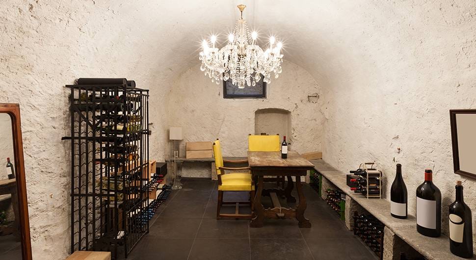 Transformer sa cave en pièce à vivre