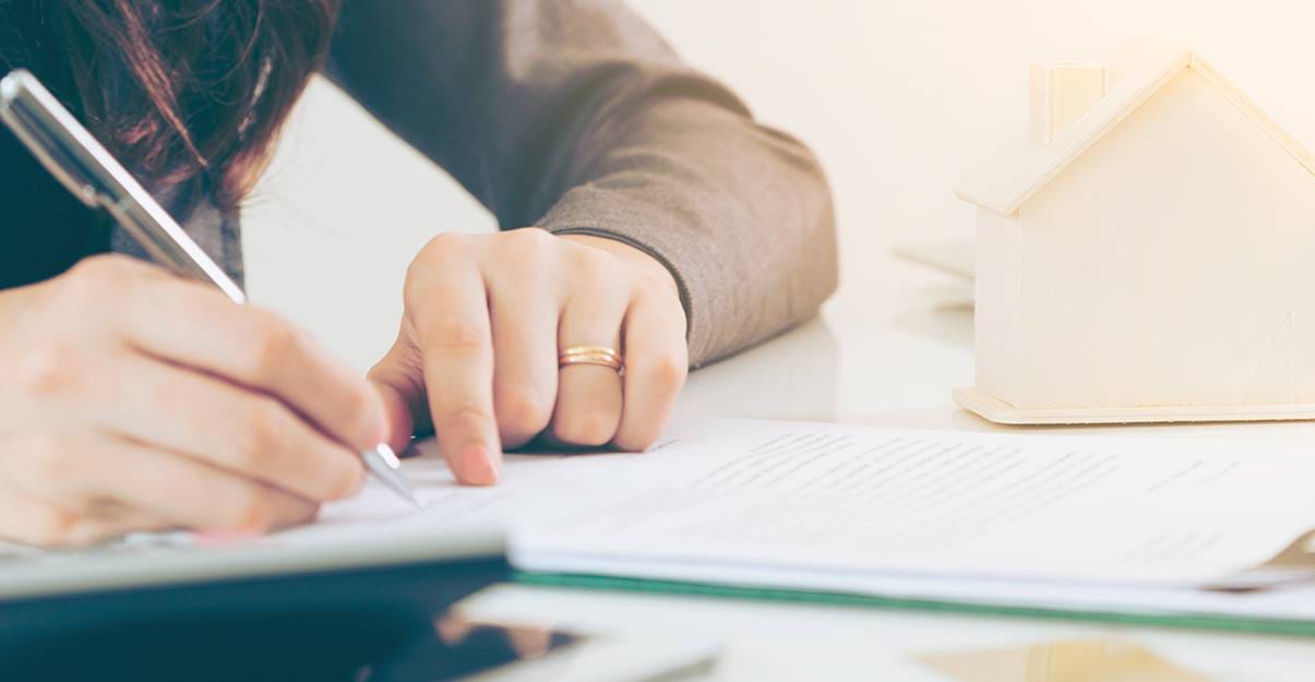 Achat de maison à rénover : intégrer les frais de notaire