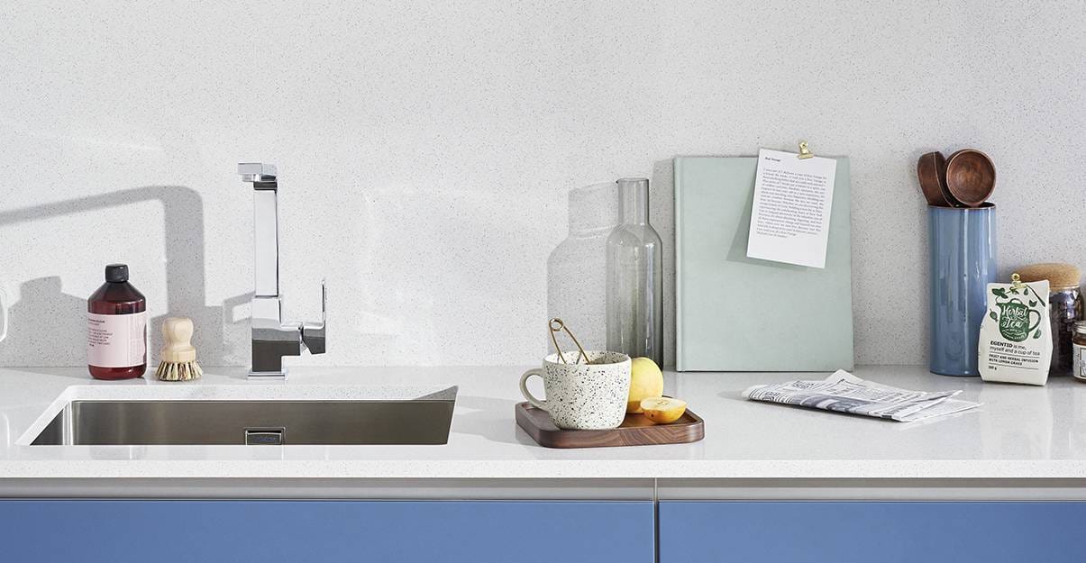 Décoration de cuisine : zoom sur le plan de travail et la crédence