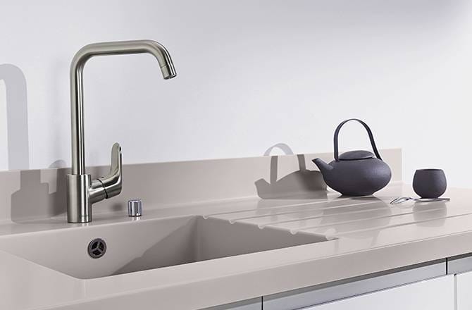 Crédence de cuisine dans la continuité du plan de travail