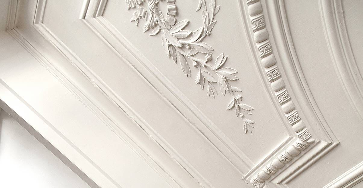 Rénovation d’appartement haussmannien : reprendre les moulures