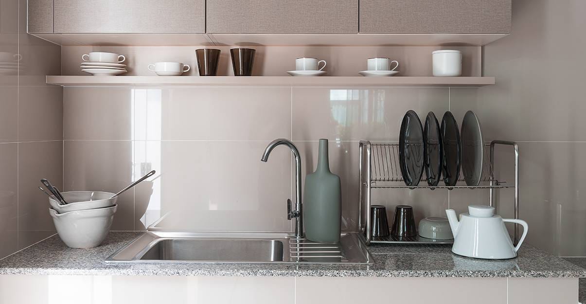 Kitchenette : de la brillance pour l'agrandir