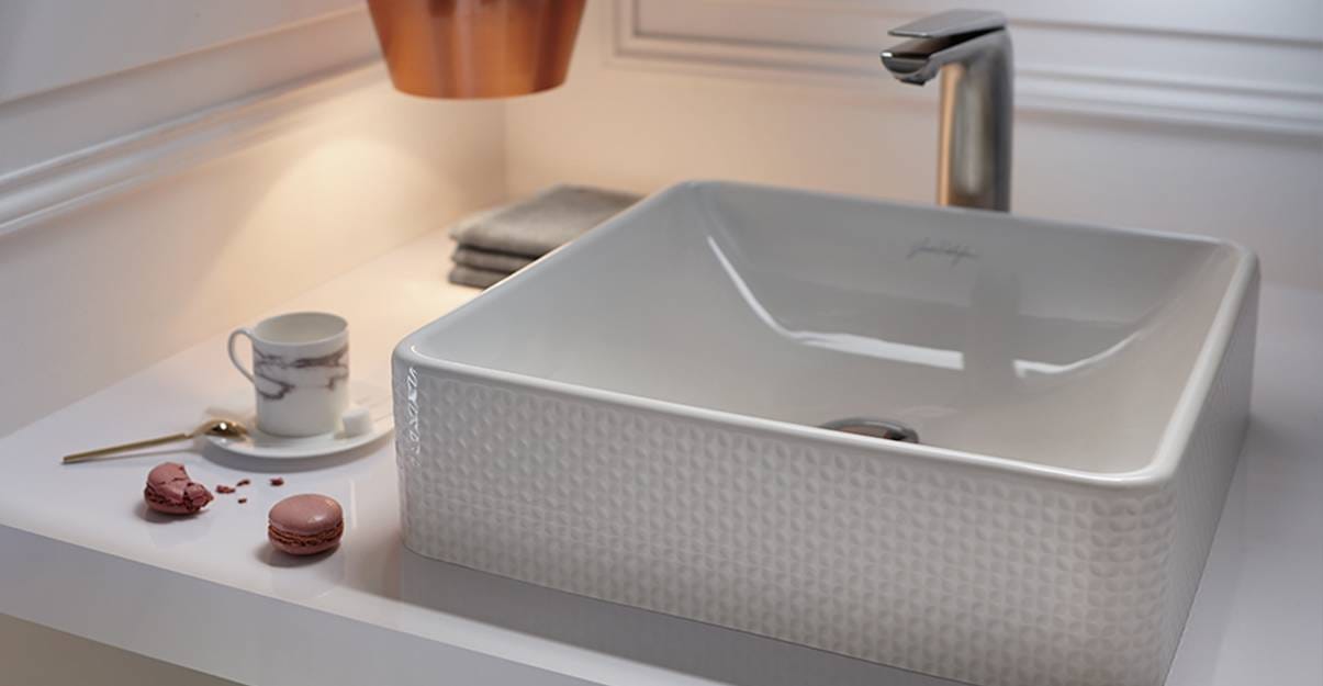 La vasque en céramique, une valeur sûre