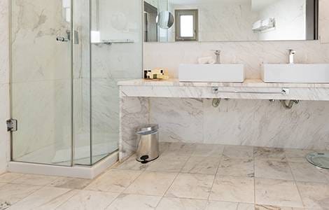 Sol intérieur : la pierre naturelle