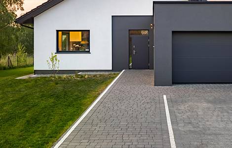 L’allée pour la voiture