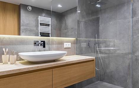 Le carrelage, le reflexe pour le sol de la douche à l’italienne