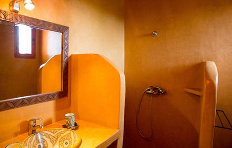 La douche à l'italienne en tadelakt, originale et pleine de style