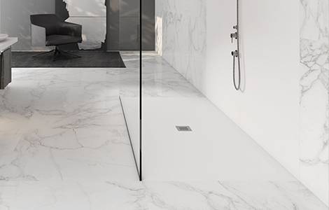 Le receveur extra plat pour une douche presque italienne