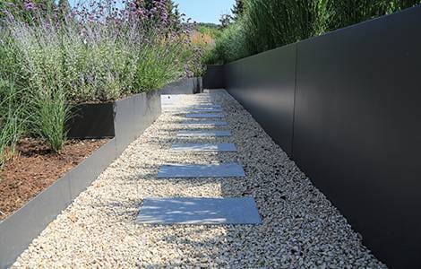 La bordure de jardin en aluminium
