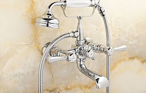 Robinet de salle de bains : le mélangeur