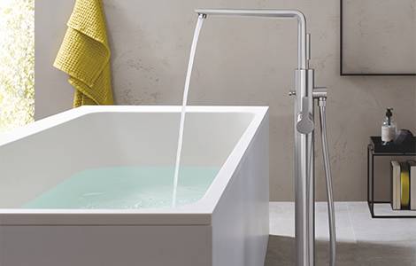 Robinet de baignoire : la pose sur colonne