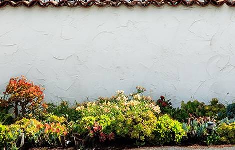 Mur de clôture en parpaing