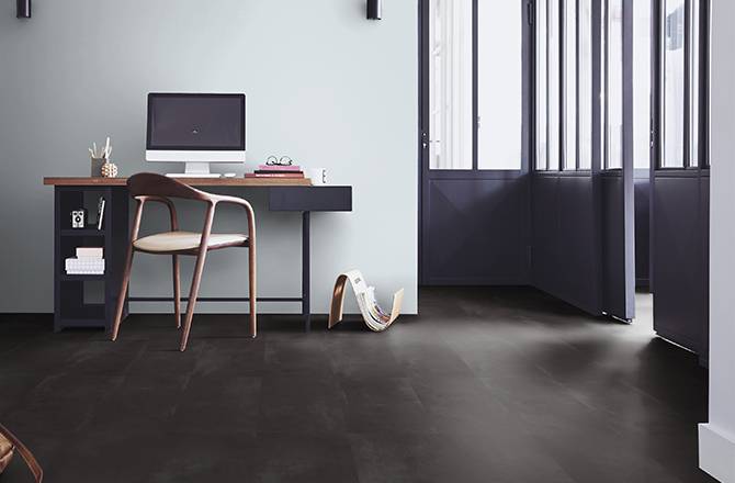 Choisir un sol en PVC  : le style uni