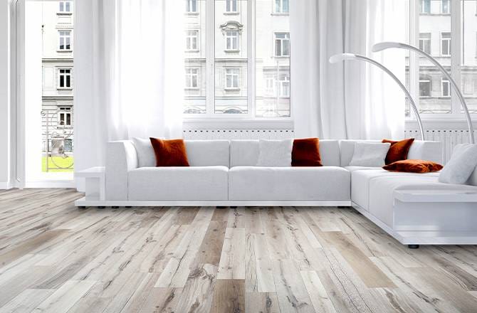 Choisir un sol en PVC : imitation parquet blanc