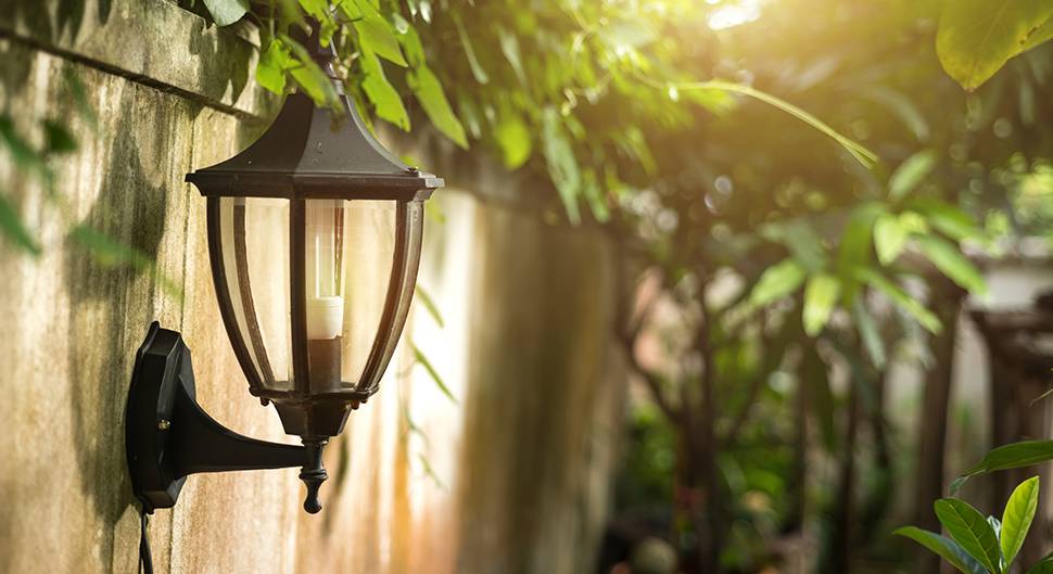 Construction d’un mur comme clôture de jardin