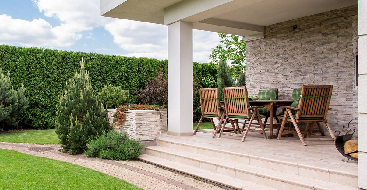 La terrasse couverte : conseils pour l'aménager