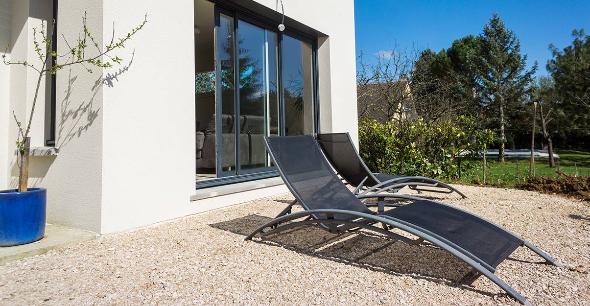 Laisser l’eau s’évaporer par le sol, solution pour éviter les remontées capillaires