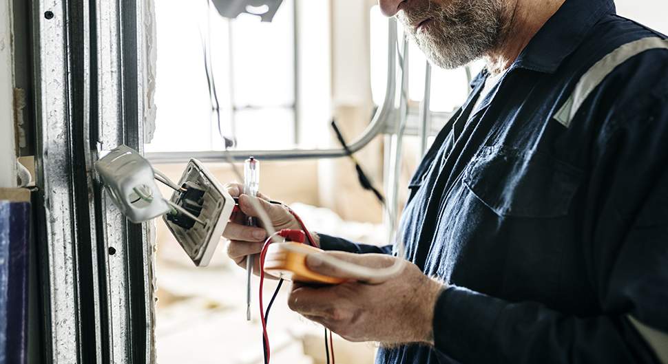 Conseils pour bien choisir son électricien