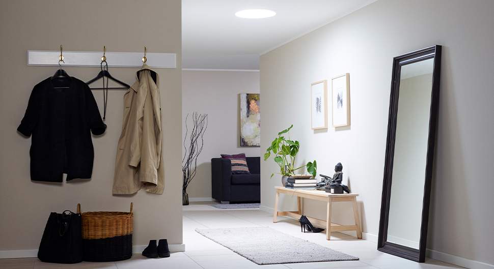 Laissez entrer le soleil avec le conduit de lumière