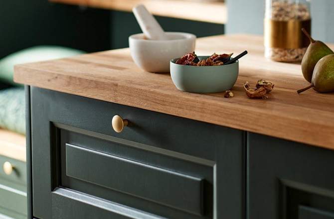 Le choix du bois pour les façades de la cuisine