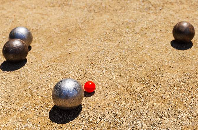 Terrain de pétanque en sable
