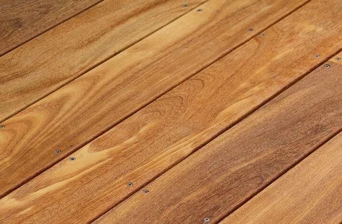 Terrasse en bois exotique