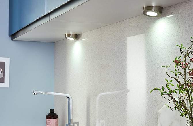 Spot LED rond incliné – Lapeyre 