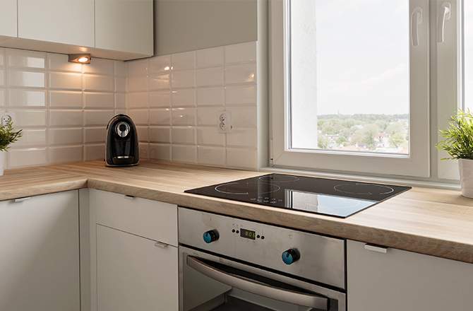 Quels sont les avantages et les inconvénients de la cuisine en L ? 