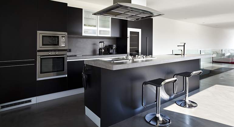 cuisine noire et blanche