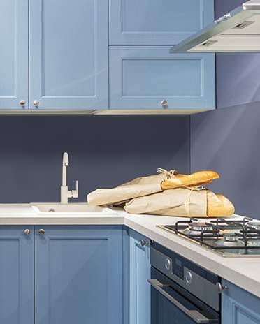cuisine bleue avec placards