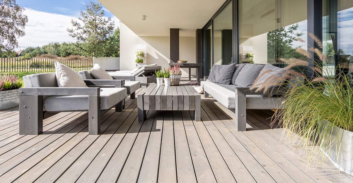 Terrasse en bois : un entretien exigeant.