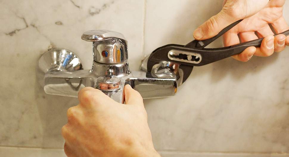 Rénovation de salle de bain : quel artisan ?