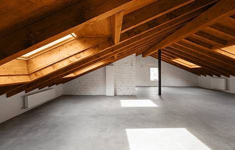 Aménagement de comble, pente de toit et hauteur sous plafond