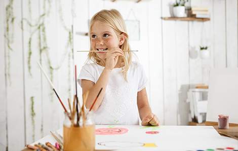 Optimiser la lumière naturelle dans une salle de jeux sous les combles
