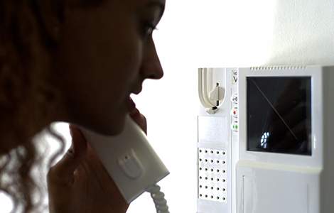 Électricien et visiophone