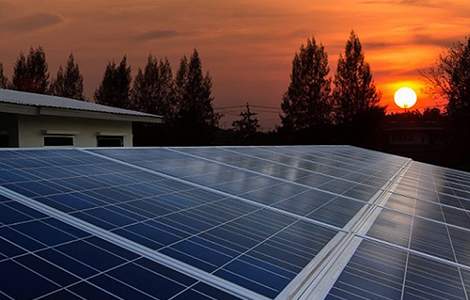 Installer ses panneaux solaires au sol