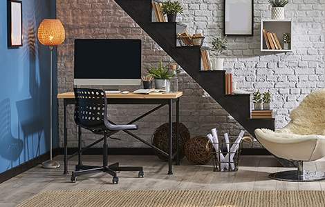 Aménager un bureau sous l'escalier