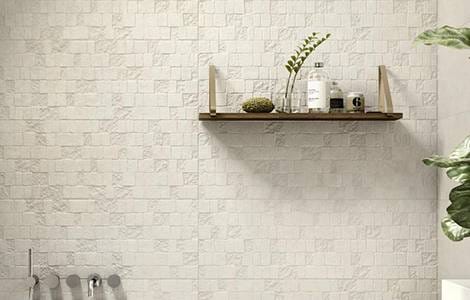 Carrelage salle de bain : la pierre naturelle