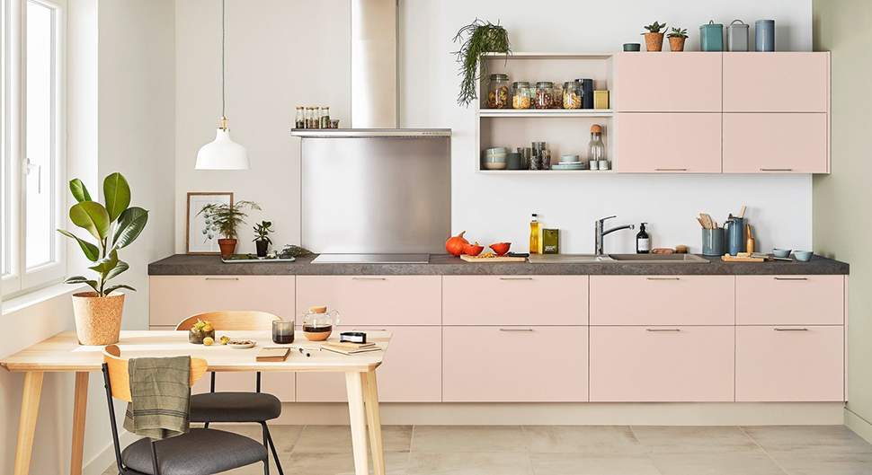 Une cuisine équipée