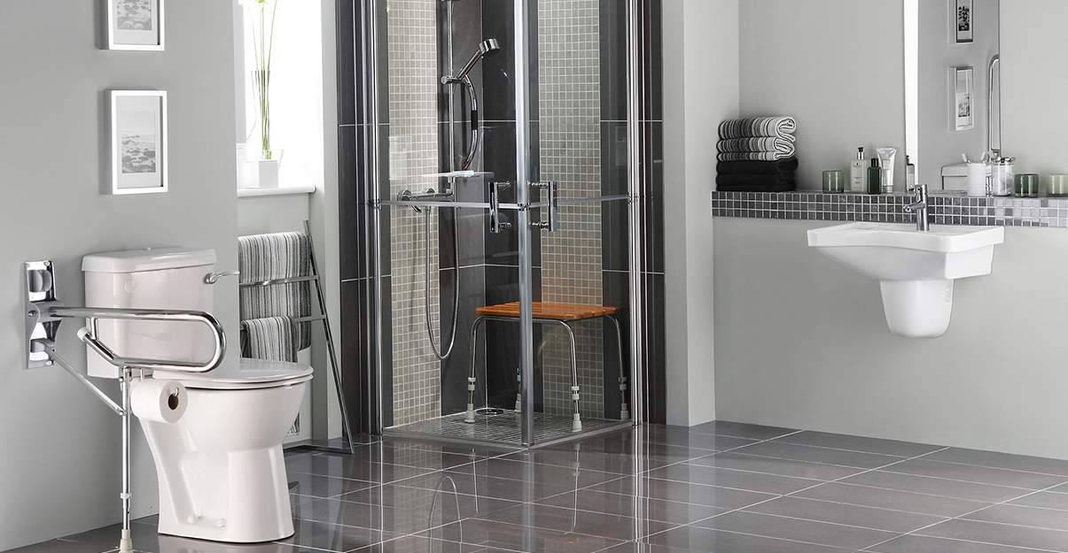 Salle de bain accessible sécurisée et esthétique
