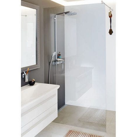 Résistance à la corrosion  Grâce au verre TIMELESS, la paroi de votre douche restera transparente plus longtemps! En effet, la couche déposée sur le verre permet de le protéger  contre la corrosion, et donc évite l'apparition d'un voile blanc. Le verre ne ternit pas et reste intact au fil des années.   Diminue les dépôts de calcaire  L'entretien est particulièrement facilité puisque qu'il y a moins de calcaire, et les dépôts (de savon par exemple) sont plus faciles à nettoyer.    Nettoyage facile  Vous alle