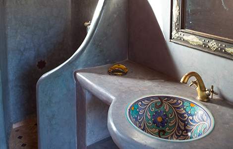 Revêtement mural de salle de bain :  le tadelakt