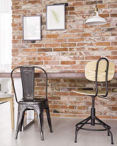 Style industriel - bureau avec chaises indus - Saint-Gobain.fr