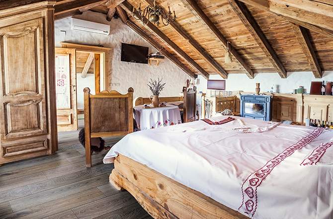 Style Campagne-chic chambre bois La Maison Saint-Gobain