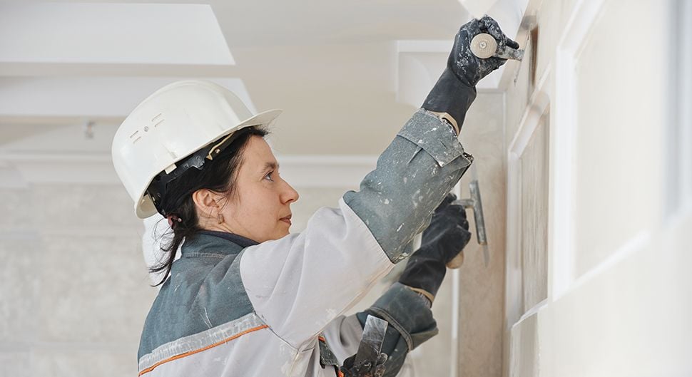 Faire appel à un plâtrier