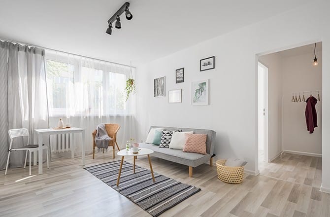 Maison exposée plein sud et voilage