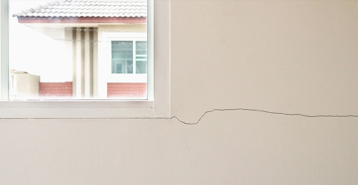 Rénovation d’un mur intérieur fissuré