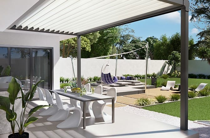 Maison exposée plein sud et pergola