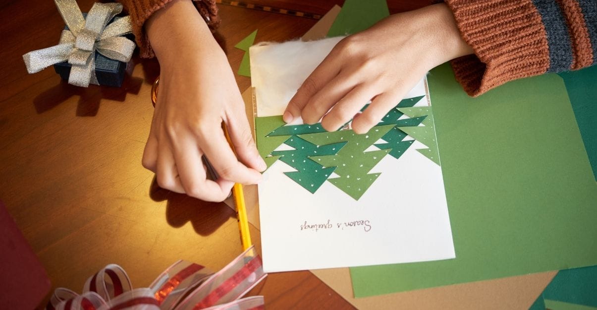 Slow Living et COVID-19 : et si on revenait aux traditionnelles cartes de vœux ? 